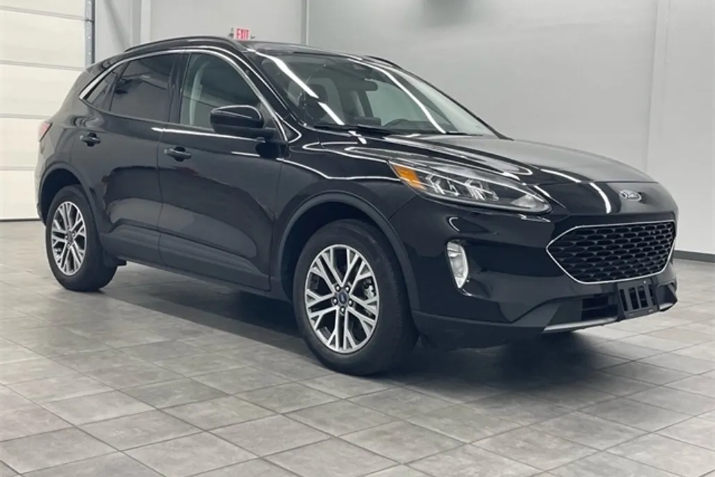 2022 Ford Escape SEL photo 1