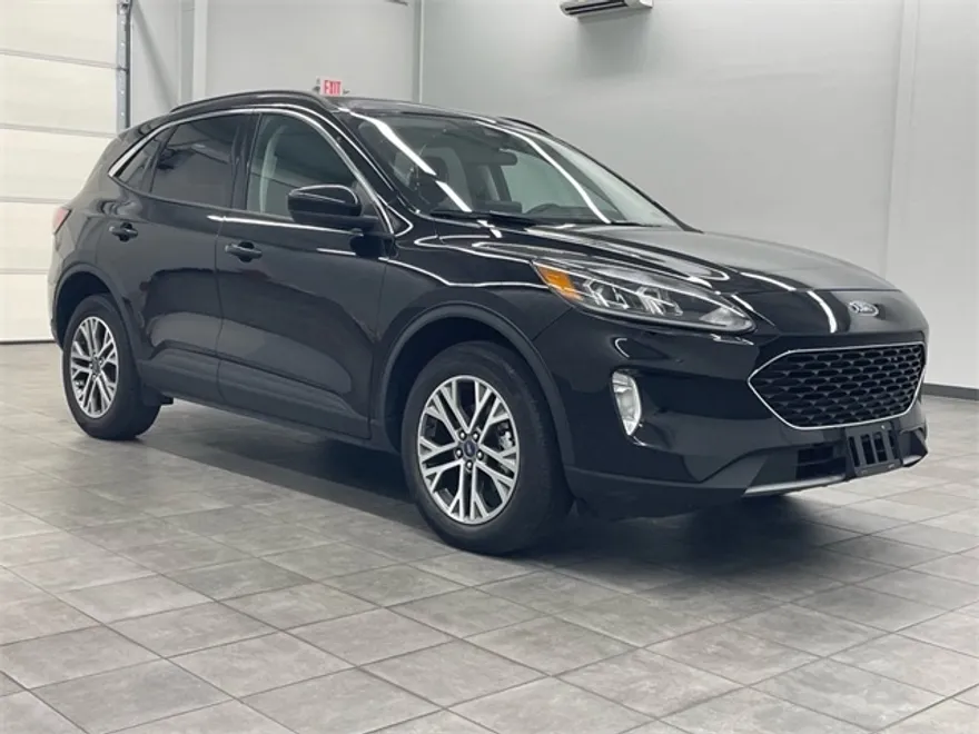 2022 Ford Escape SEL photo 1