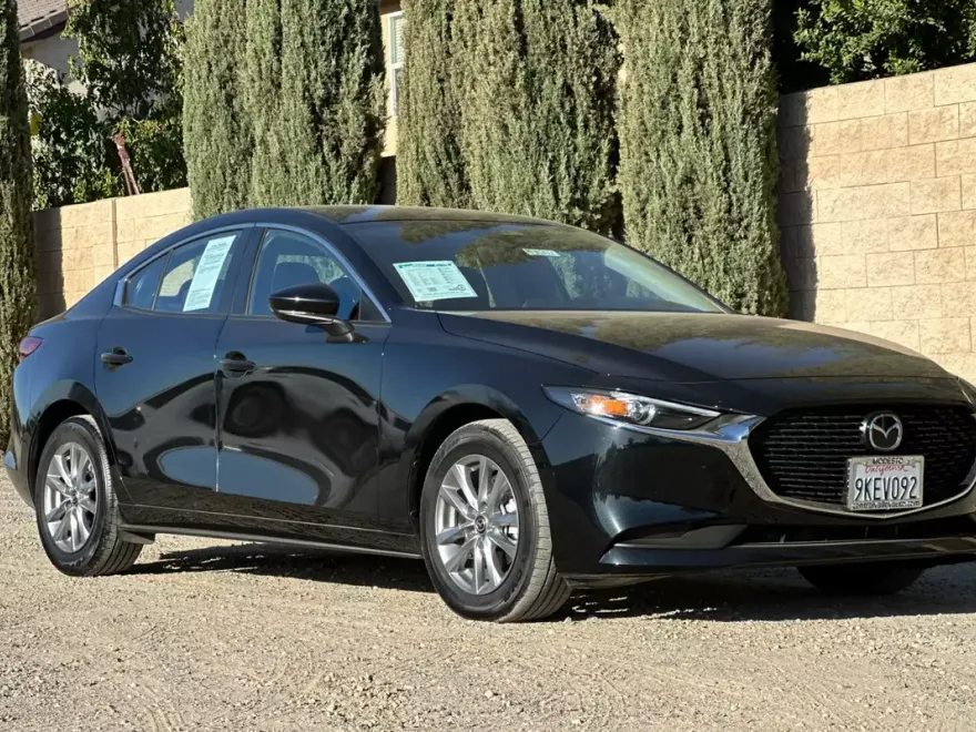 2025 Mazda Mazda3 2.5 s photo 1