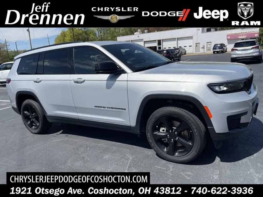 2022 Jeep Grand Cherokee L photo 1