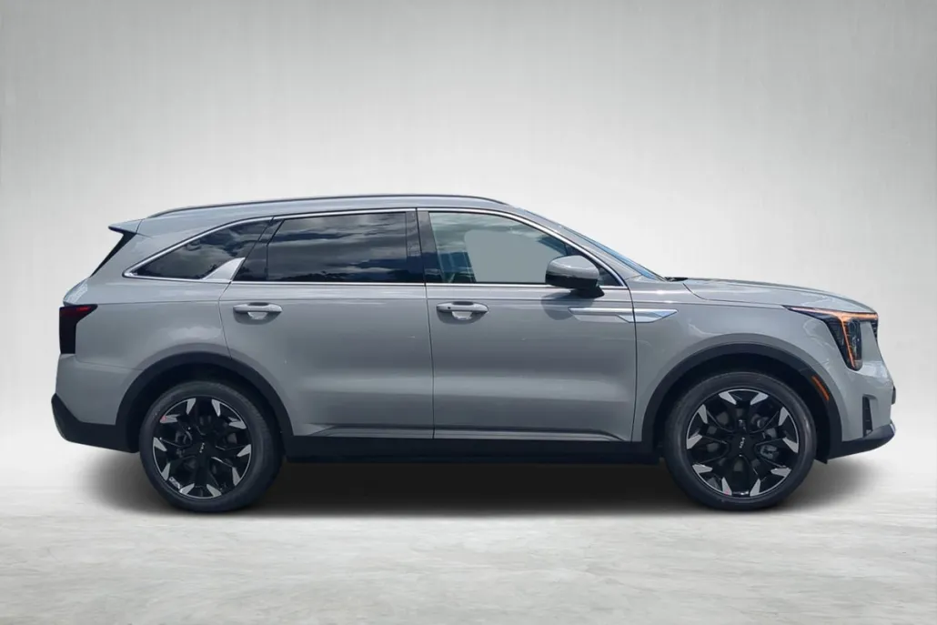 2026 Kia Sorento EX photo 1