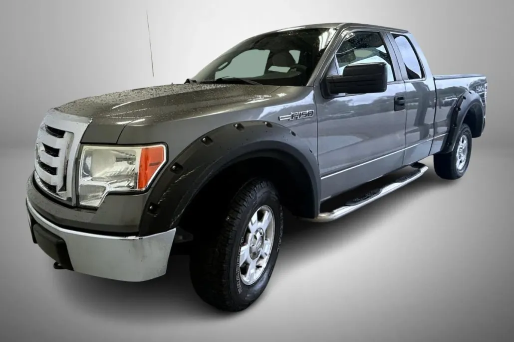 2010 Ford F-150 XLT photo 1