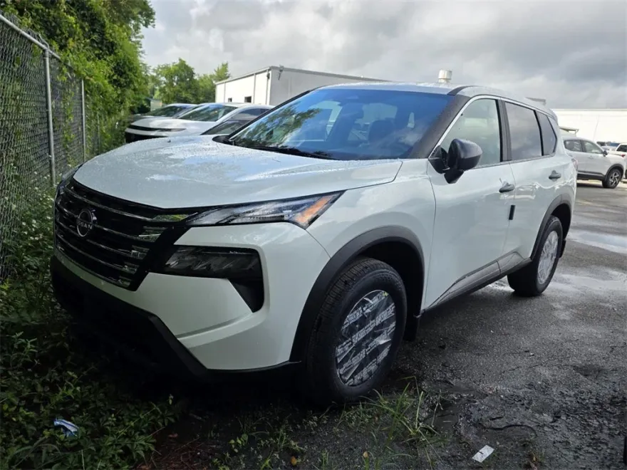 2025 Nissan Rogue S photo 1