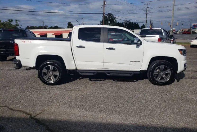 2016 Chevrolet Colorado LT photo 1