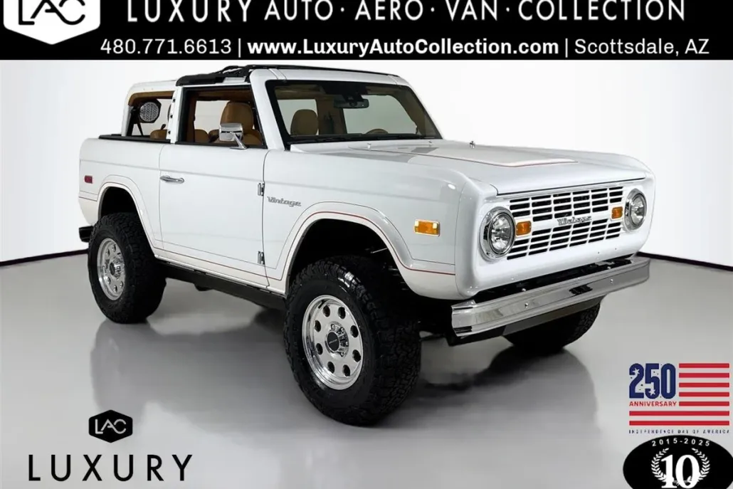 2025 Ford Bronco Badlands photo 1