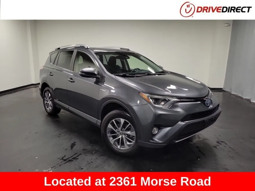 2017 Toyota RAV4 Hybrid XLE photo 1