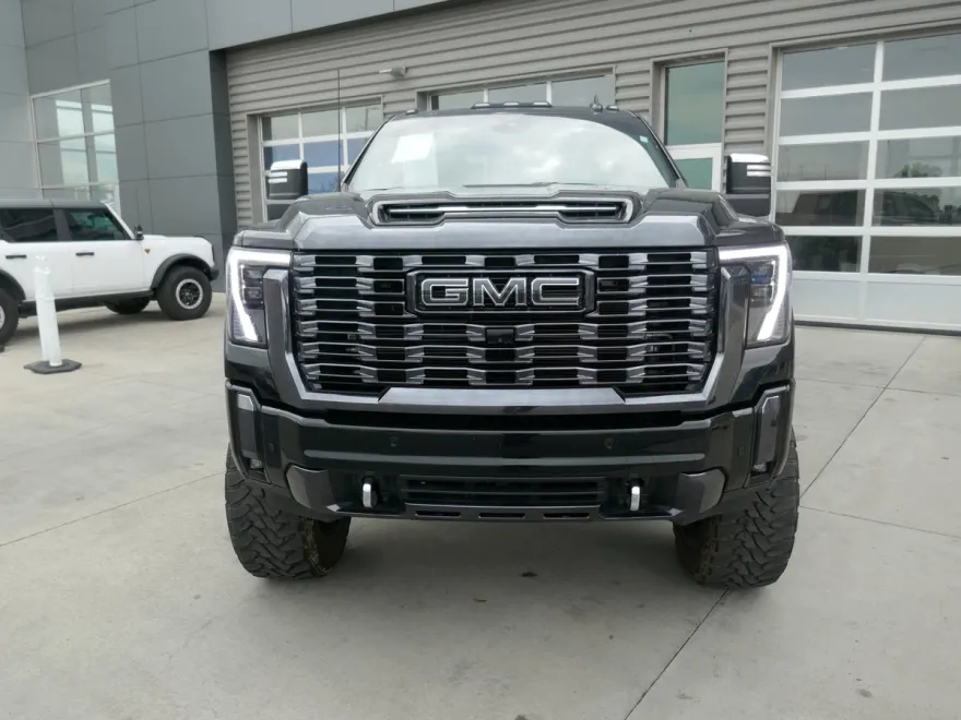 2024 Gmc Sierra 3500 HD Denali Ultimate photo 1