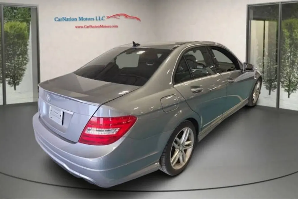 2013 Mercedes Benz C 250 Sport photo 1