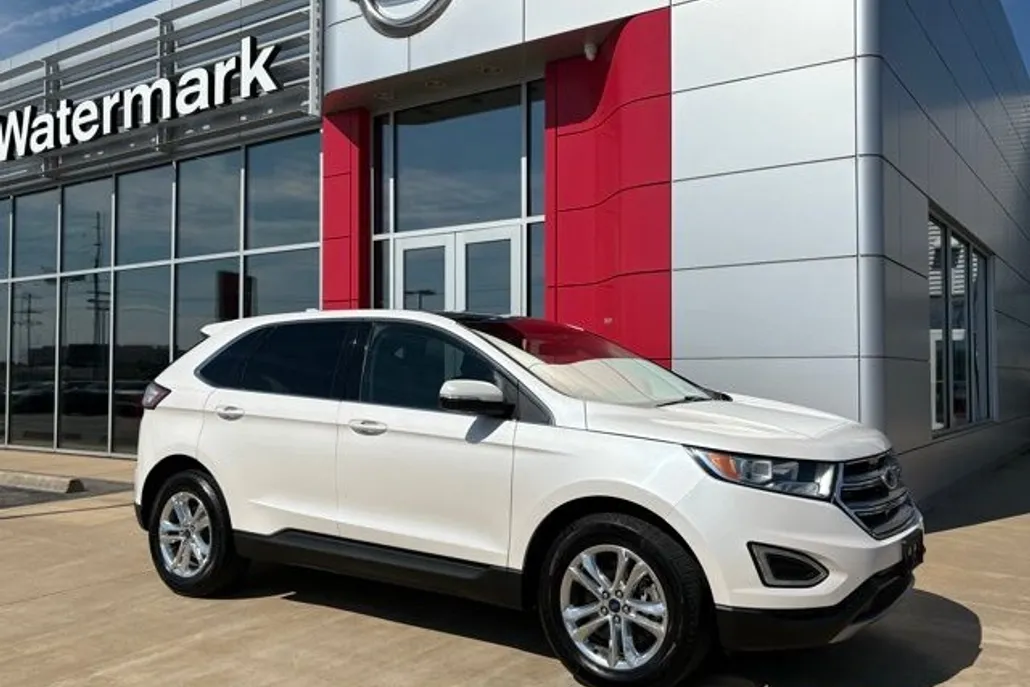 2017 Ford Edge SEL photo 1