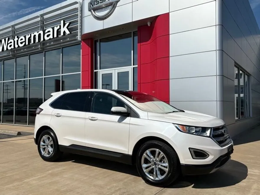 2017 Ford Edge SEL photo 1