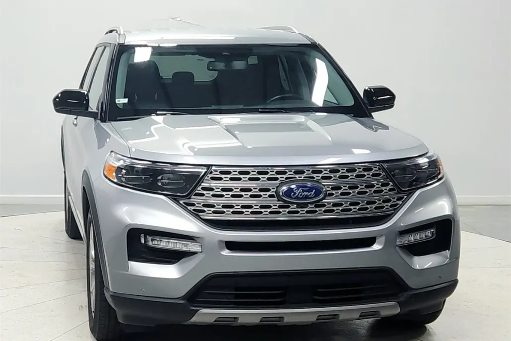 2024 Ford Explorer Limited photo 1