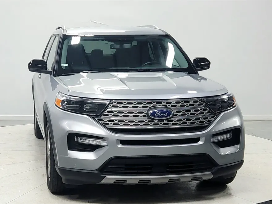 2024 Ford Explorer Limited photo 1
