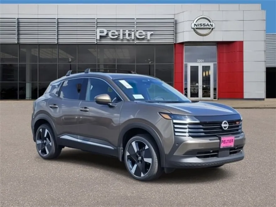 2025 Nissan Kicks SR photo 1