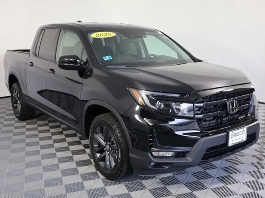2025 Honda Ridgeline Sport photo 1