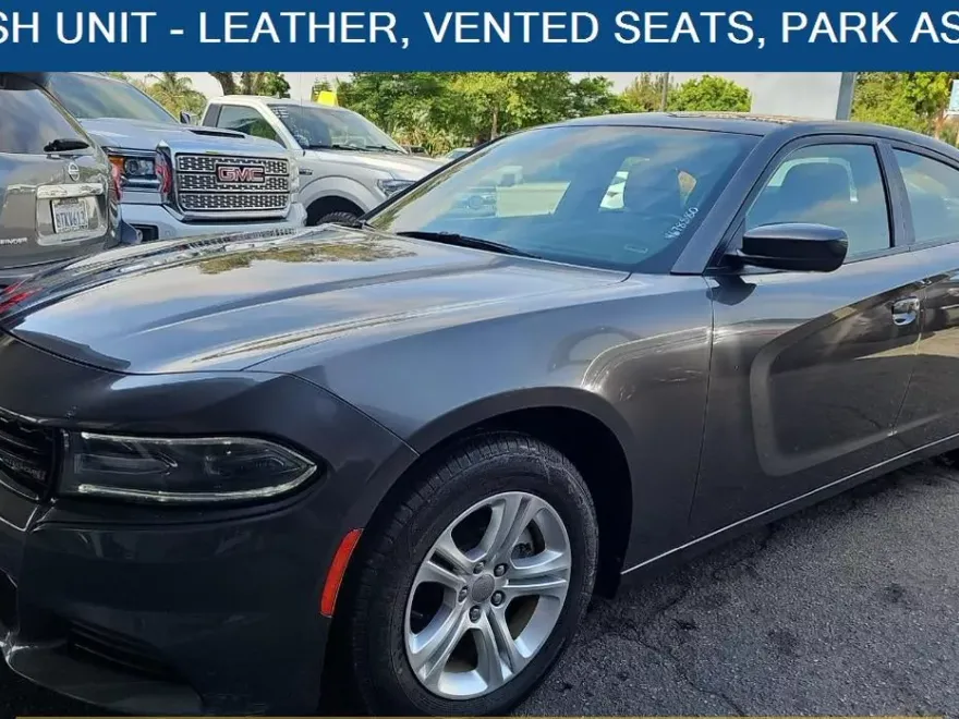 2021 Dodge Charger SXT photo 1