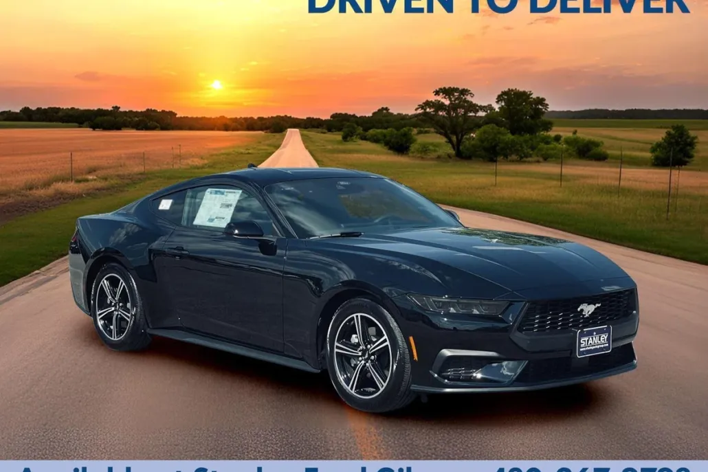 2025 Ford Mustang EcoBoost photo 1