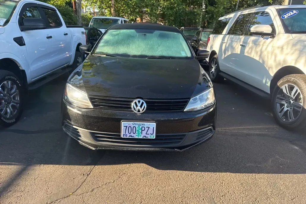 2012 Volkswagen Jetta 2.0 S photo 1