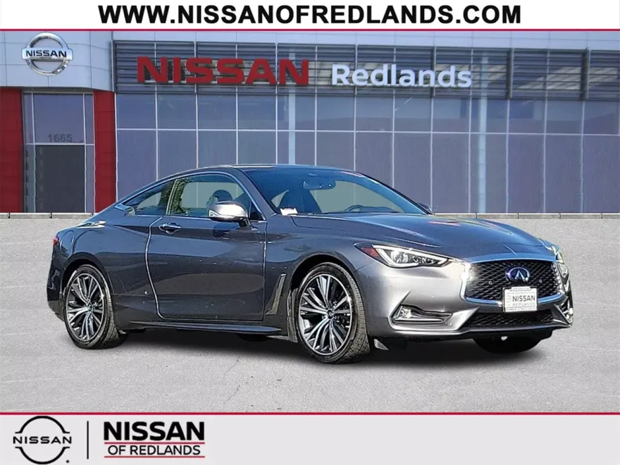2022 Infiniti Q60 Luxe photo 1