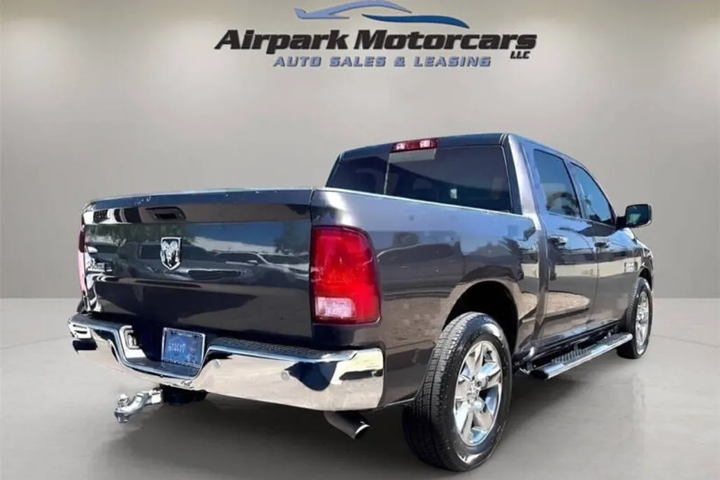 2018 Ram 1500 Big Horn photo 1