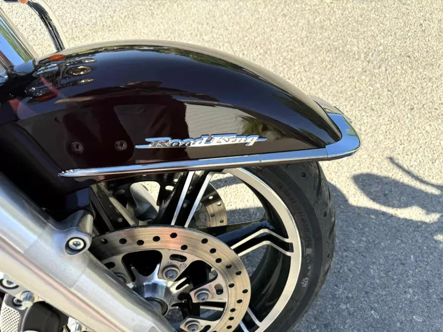 2021 Harley Davidson FLHR photo 1