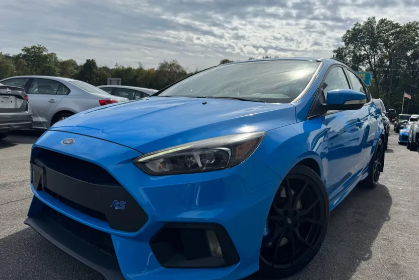 2017 Ford Focus RS photo 1