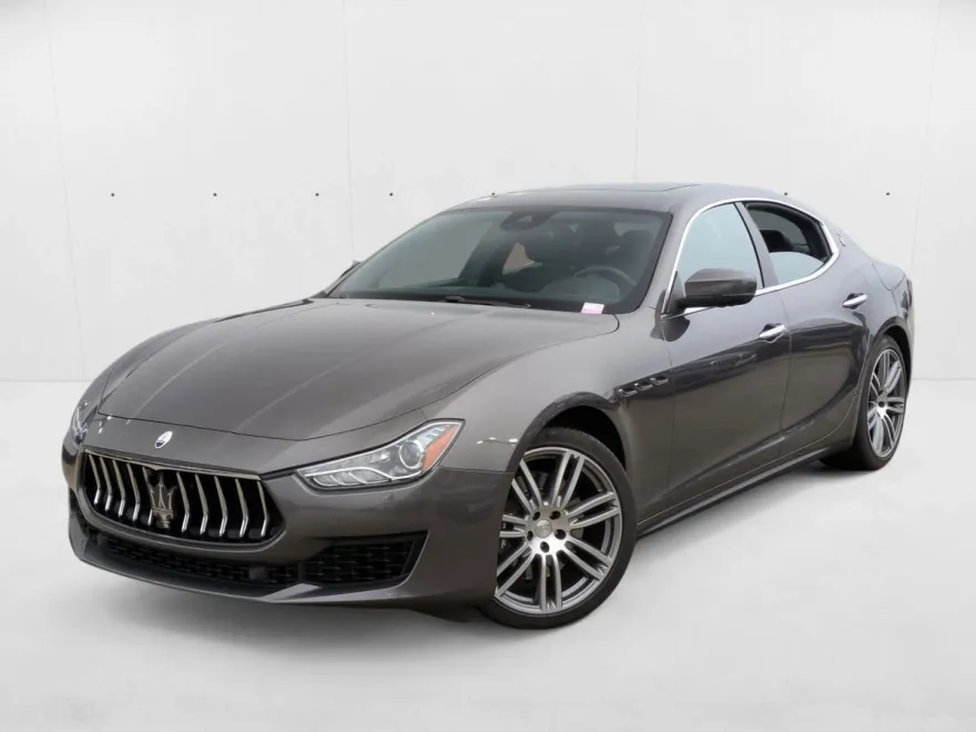 2019 Maserati Ghibli S Q4 photo 1