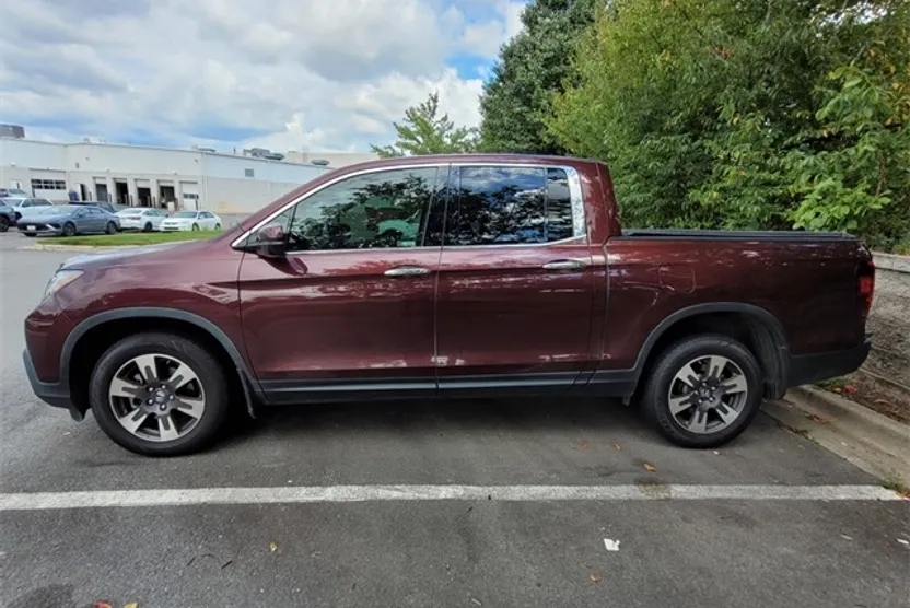 2019 Honda Ridgeline RTL-E photo 1