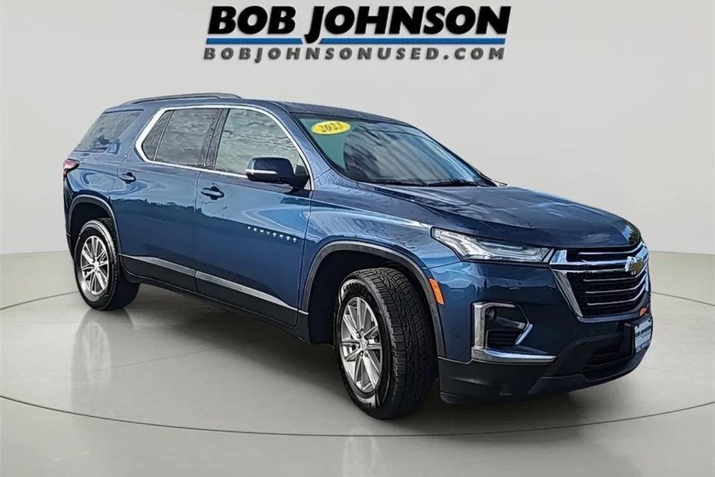2023 Chevrolet Traverse 1LT photo 1