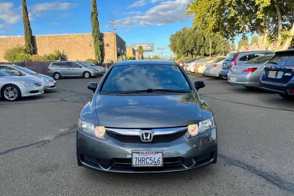 2011 Honda Civic VP photo 1