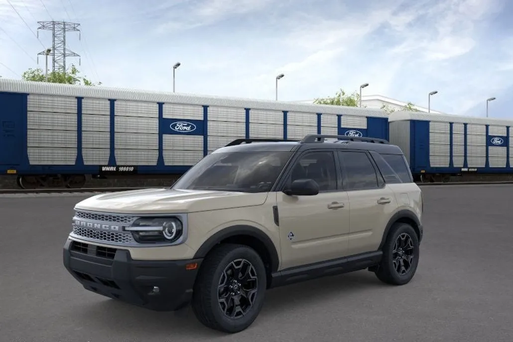 2025 Ford Bronco Sport Outer Banks photo 1