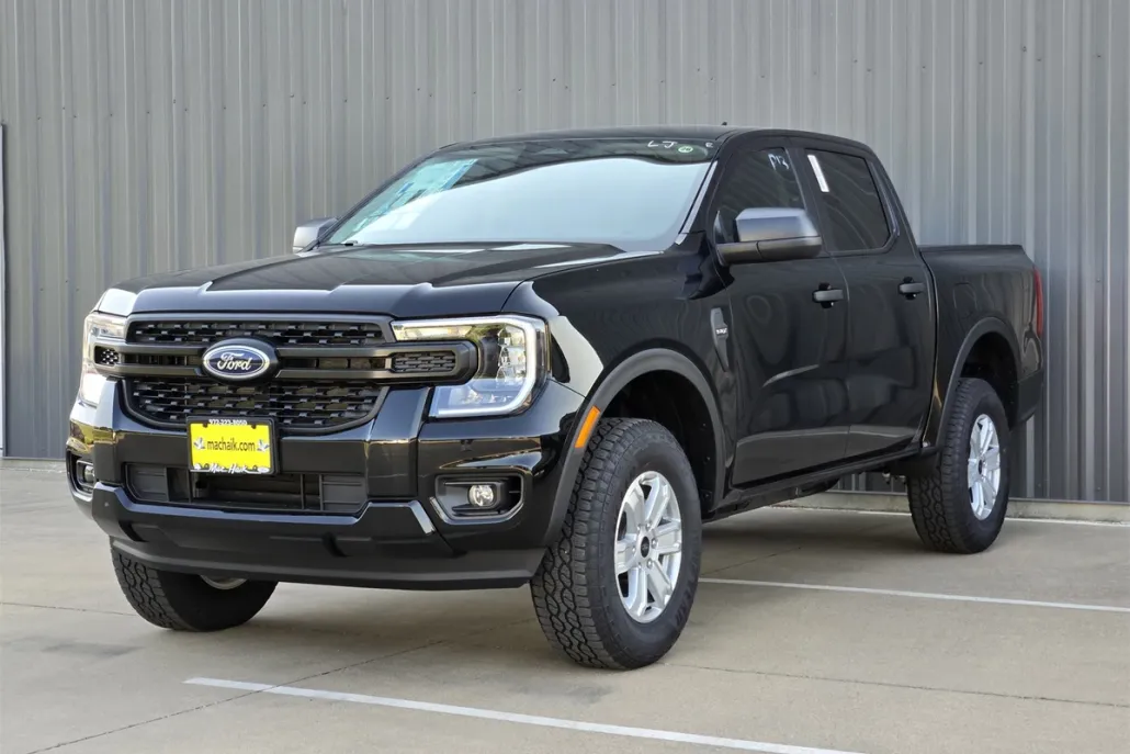 2025 Ford Ranger XL photo 1