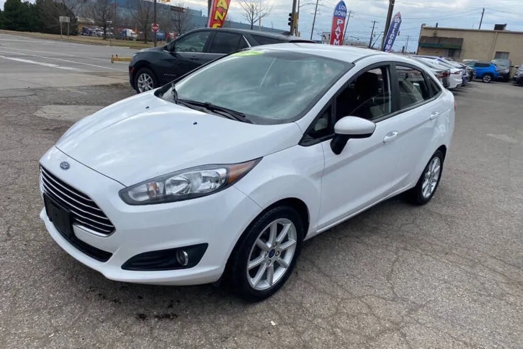 2019 Ford Fiesta SE photo 1