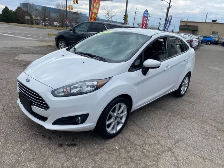 2019 Ford Fiesta SE photo 1