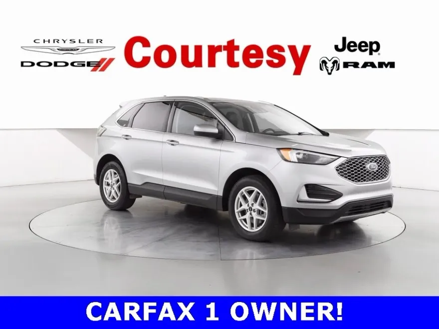 2024 Ford Edge SEL photo 1