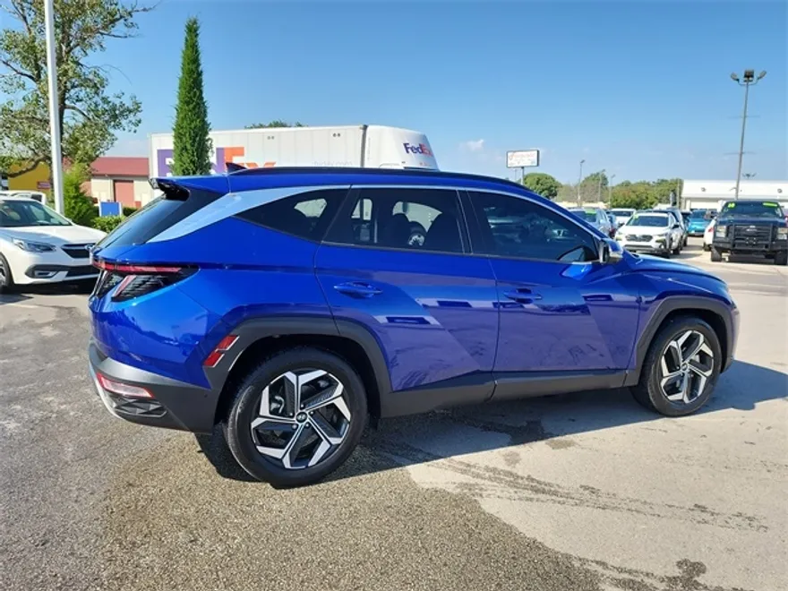 2024 Hyundai Tucson Limited photo 1