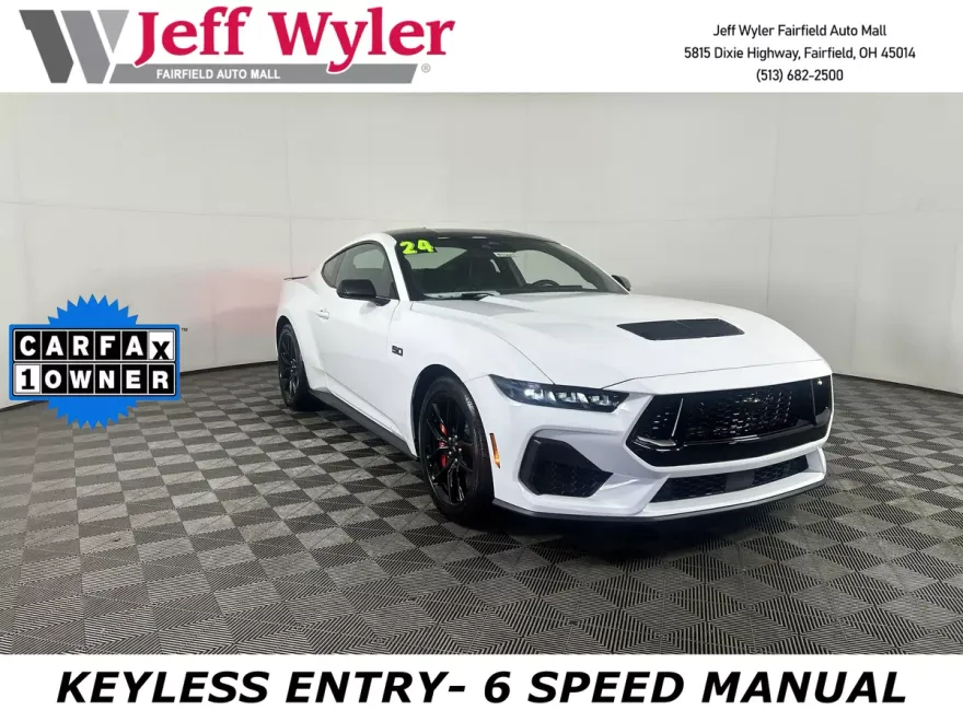 2024 Ford Mustang GT photo 1
