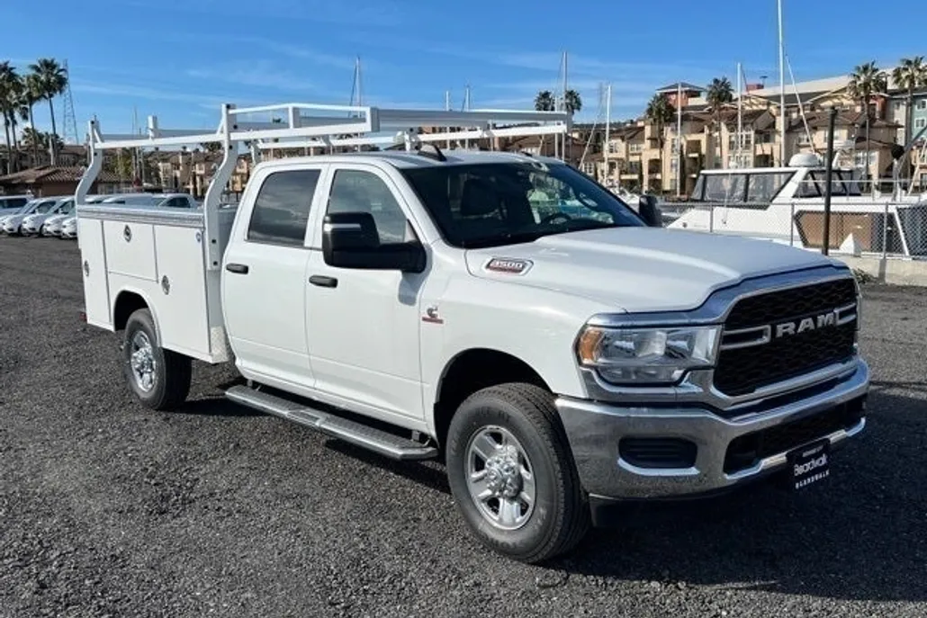 2024 Ram 3500 Tradesman photo 1