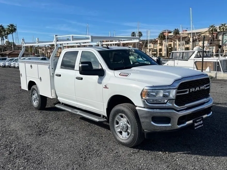 2024 Ram 3500 Tradesman photo 1
