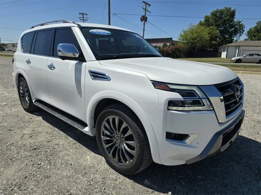 2023 Nissan Armada Platinum photo 1