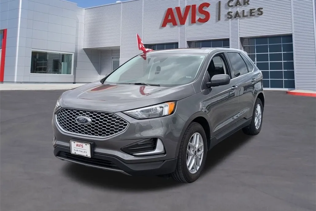 2024 Ford Edge SEL photo 1