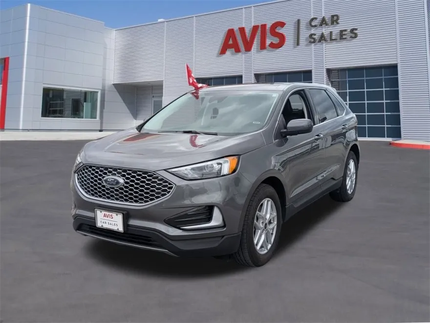 2024 Ford Edge SEL photo 1