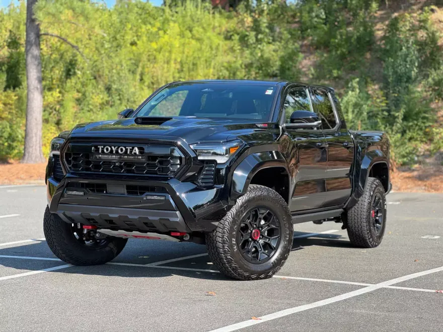 2025 Toyota Tacoma TRD Pro photo 1