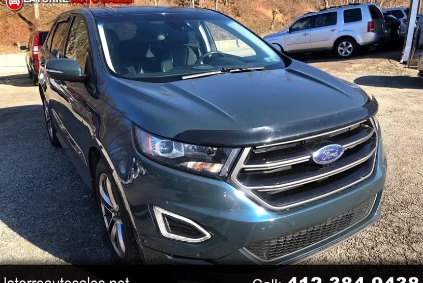 2016 Ford Edge Sport photo 1