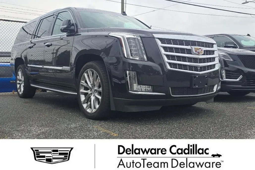 2019 Cadillac Escalade ESV Luxury photo 1