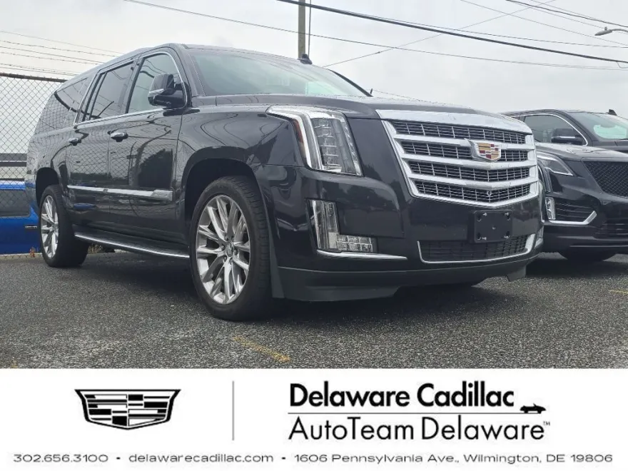2019 Cadillac Escalade ESV Luxury photo 1