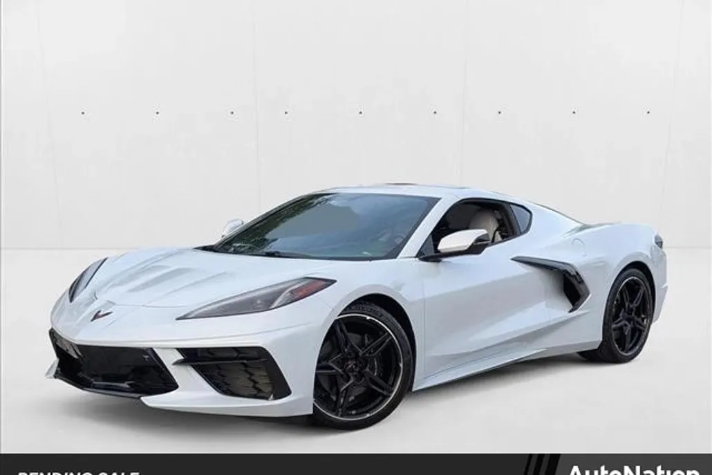 2020 Chevrolet Corvette Stingray 2LT photo 1
