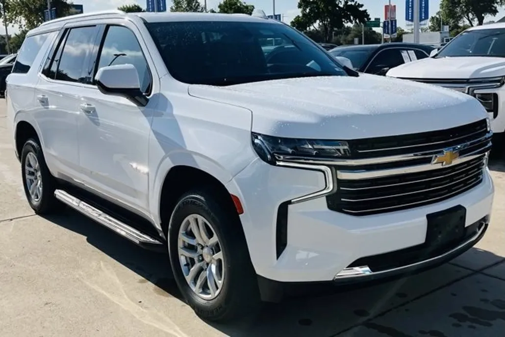 2021 Chevrolet Tahoe LT photo 1