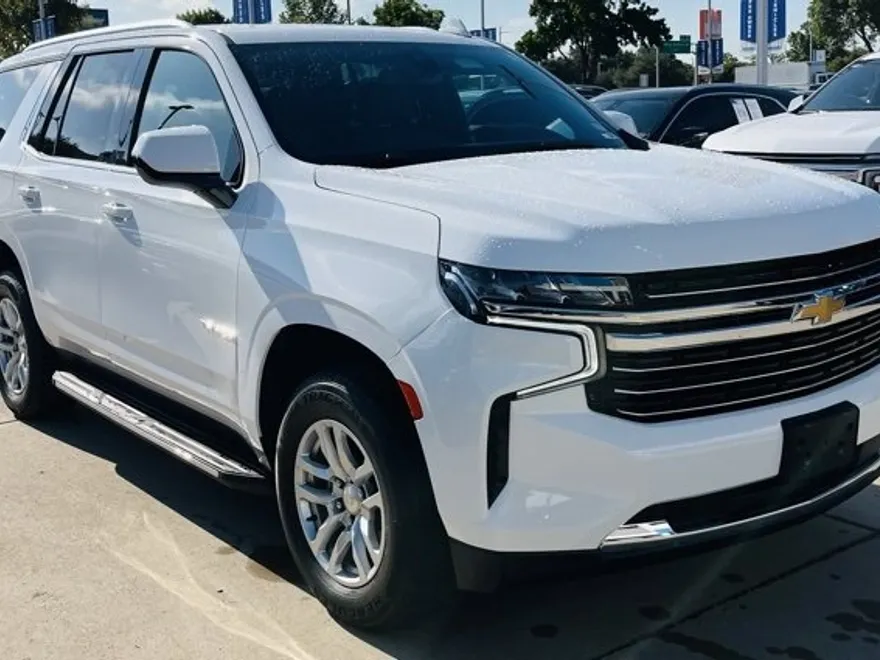 2021 Chevrolet Tahoe LT photo 1