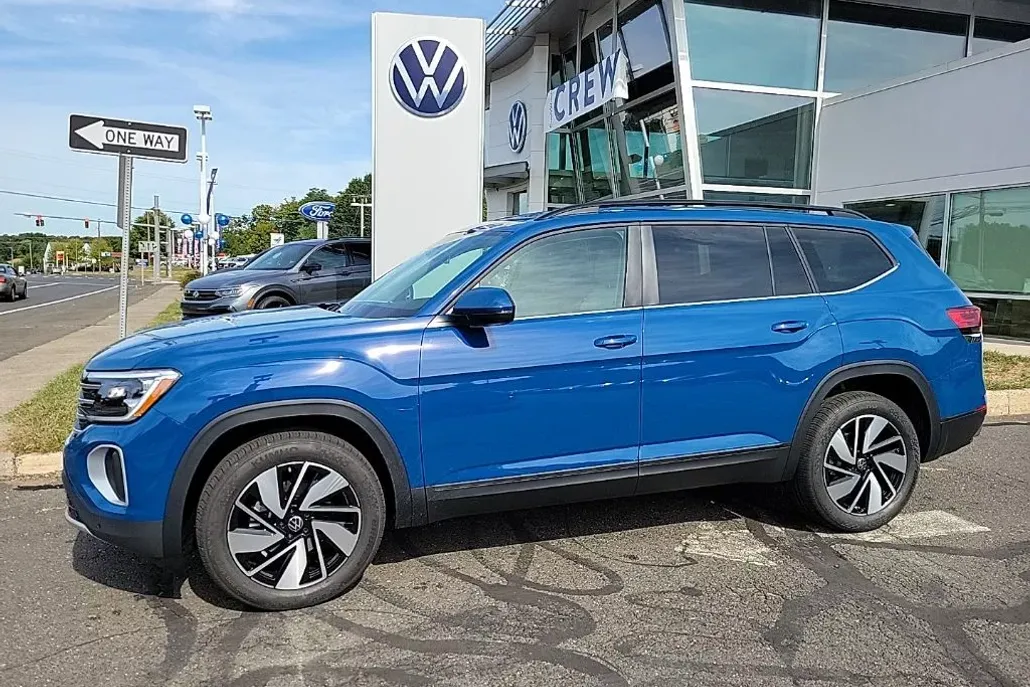 2026 Volkswagen Atlas SE Technology photo 1