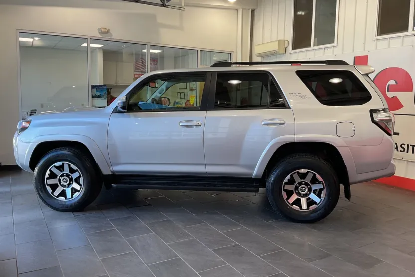 2024 Toyota 4Runner TRD photo 1